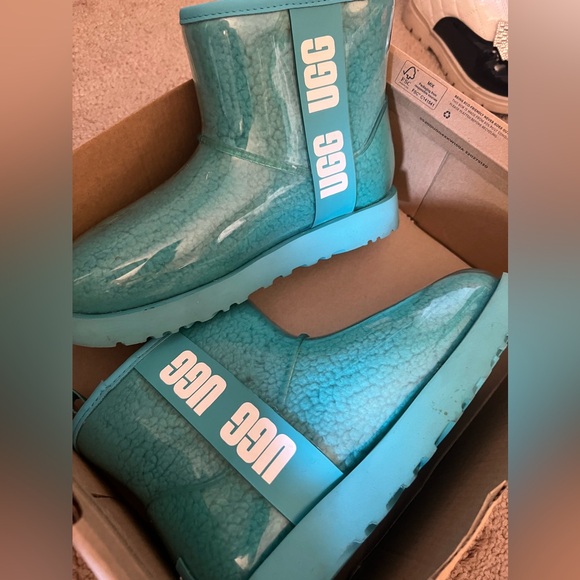Ugg Classic Mini Boot, Women 7(us), Clear- Blue - Picture 4 of 10